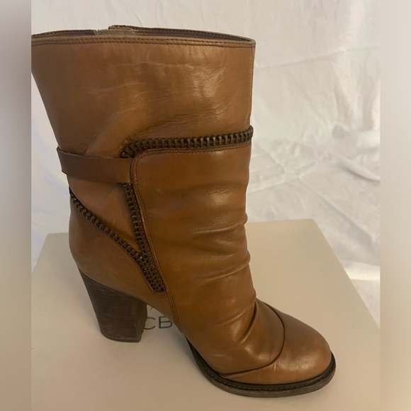 BCBGeneration Clown boot size 7.5 in acorn - Picture 6 of 10